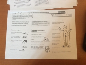 Consignes pour la douche pré-opératoire. Document en test. Graphisme Anne Régnault. Rédactionnel, équipe des médecins hygiénistes (EOH) avec les équipes de soin. 