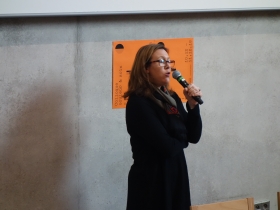 Colloque couleur et soin. Décembre 2019, ENSAD Nancy. Lætitia Monjoin, neuro-psychologue. Crédit photo : La Fabrique de l'hospitalité.